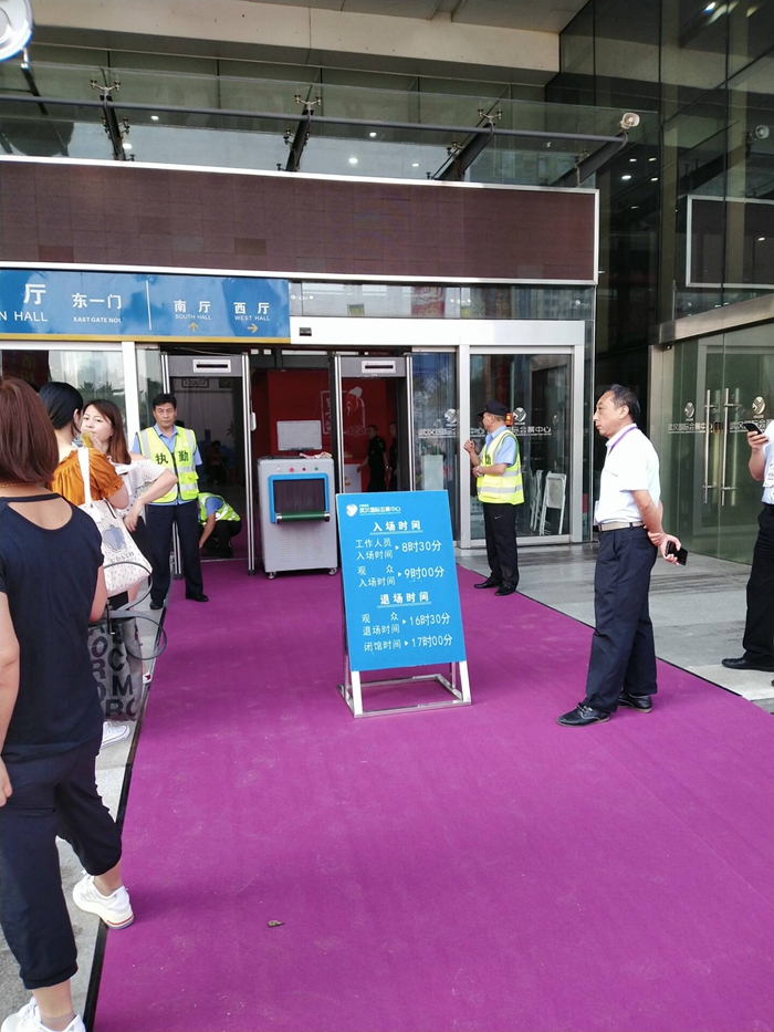 益陽瑪山產業(yè)機械有限公司,益陽工業(yè)機械制造,益陽工業(yè)機械設計,工業(yè)機械生產廠家,湖南益陽螺旋風管廠家,食品烤房,熱風循環(huán)烤房